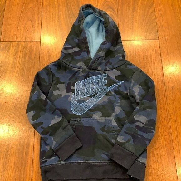 Nike Navy Camo Pullover Hoodie Size 2T - Picture 1 of 2